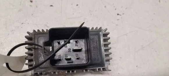 Opel Zafira A Glow plug pre-heat relay 55354141 51299018B