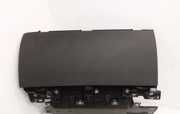 Tesla Model Y Glove box 113340900B T0535777 2910139X