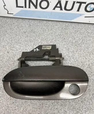 BMW 7 E38 Front door exterior handle 51218166971