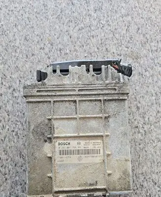 Renault Laguna I Engine control unit/module 0281001766