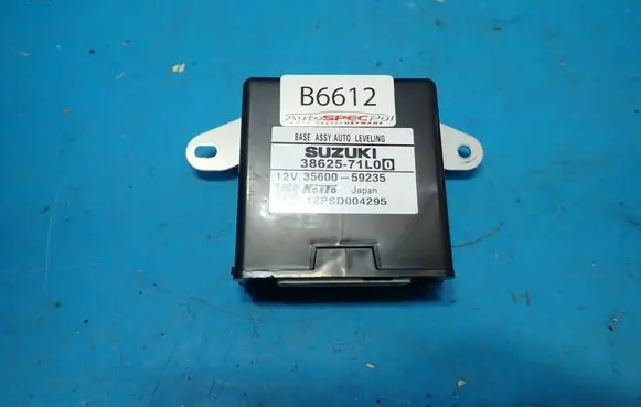 Suzuki Swift III Rear light relay 3560059235