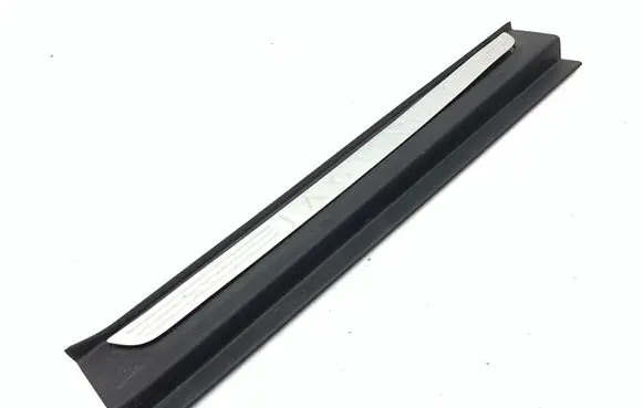 Jaguar XK - XKR Front sill trim cover 6W8313208A
