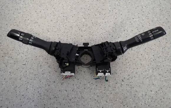 Toyota Yaris Other switches/knobs/shifts 