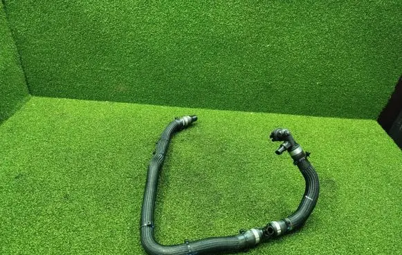 Renault Trafic III (X82) Engine coolant pipe/hose 144607002R