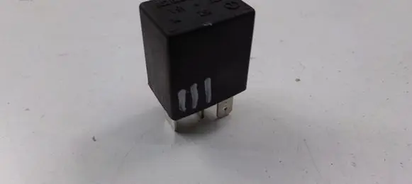 Opel Astra G Other relay 90229206