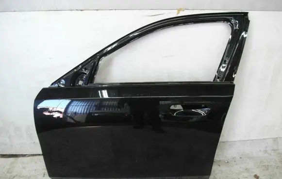 BMW 5 G60 G61 Front door 41515A32EA3