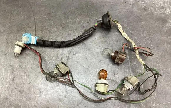Honda CR-V Headlight/headlamp wiring loom/harness 165188
