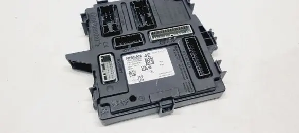Nissan Qashqai J12 Comfort/convenience module 284B26RS3E 284B26RS2E