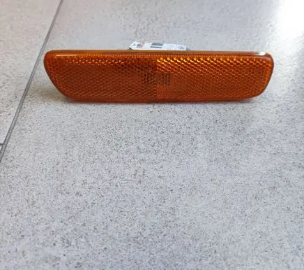 Lexus RX 300 Front bumper turn signal 8173048010