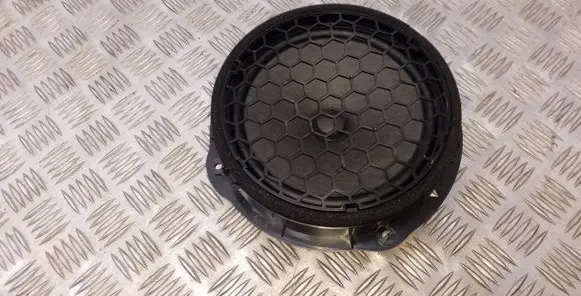 Audi A3 S3 8V Front door speaker 8V0035415