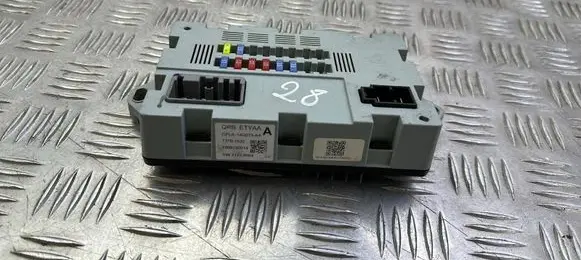 Jaguar F-Pace Fuse module CPLA14Q073AA 1608230014 73707520