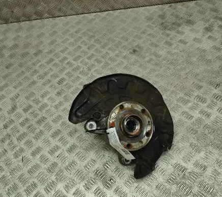 Audi A3 S3 8V Front wheel hub 5Q0407257C