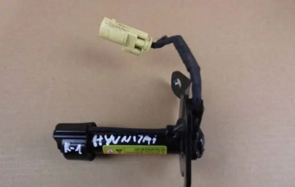 Hyundai Tucson TL Bonnet Pedestrian Airbag Actuator 79160D7000