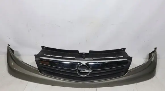 Opel Vivaro Front bumper 
