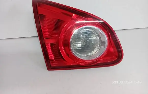 Tailgate rear/tail lights