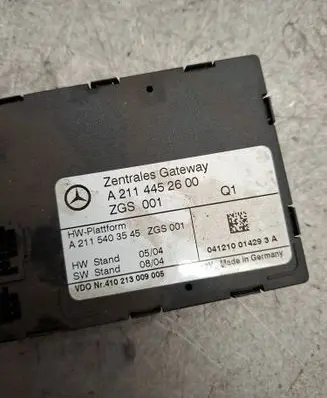 Mercedes-Benz E W211 Gateway control module A2114452600 A2115403545