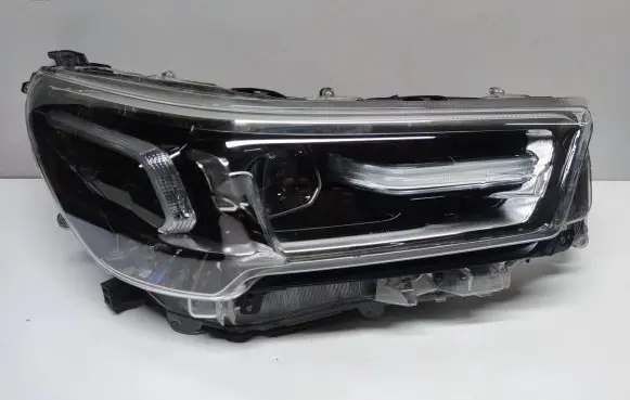 Toyota Hilux VIII Headlight/headlamp