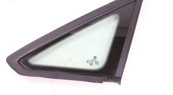 Volkswagen Caddy Rear side window 2K5845411A