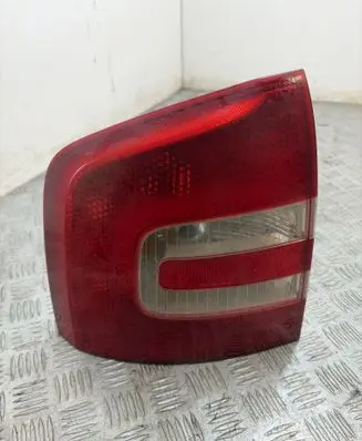 Skoda Octavia Mk2 (1Z) Rear/tail lights 