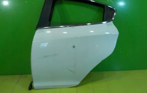 Alfa Romeo Giulietta Rear door 18AB16