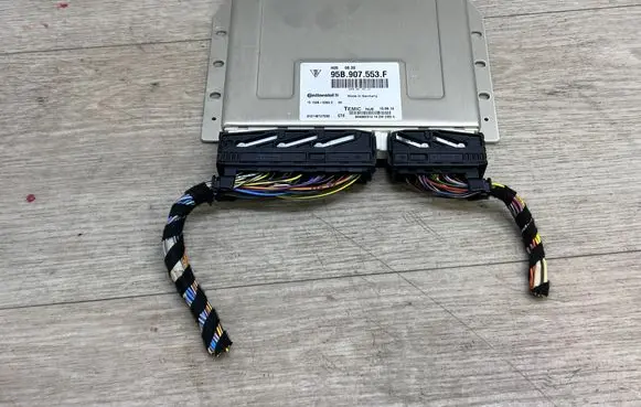 Porsche Macan (95B) Suspension control unit/module 95B907553F