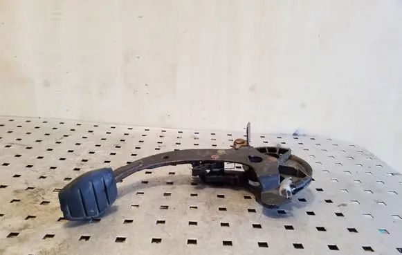 Clutch pedal