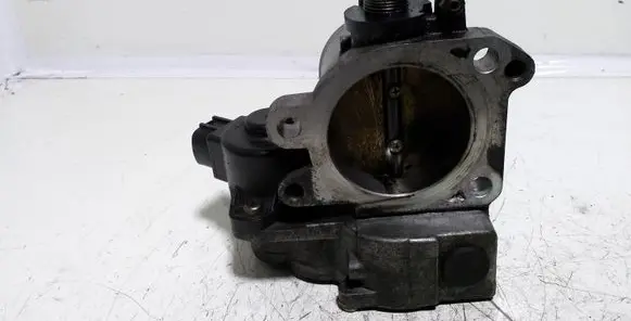 Toyota Corolla E120 E130 Throttle valve 8967221020