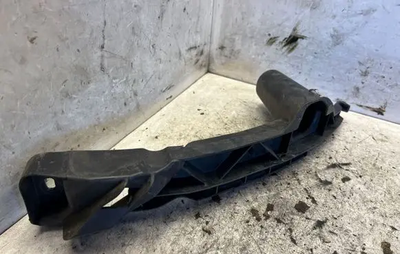 Volkswagen Golf V Front bumper mounting bracket 1K0807890