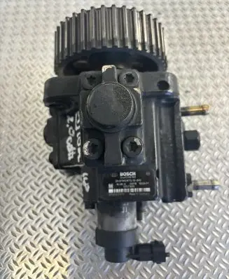 Opel Astra J Fuel injection high pressure pump 0445010193