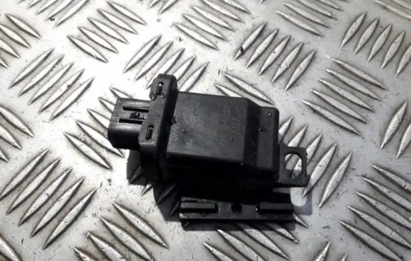 Lexus IS 220D-250-350 Door control unit/module 8999130050 484110-10620