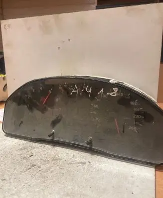 Audi A4 S4 B5 8D Speedometer (instrument cluster) 8D0919033C
