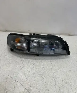 Volvo S60 Headlight/headlamp 8693577