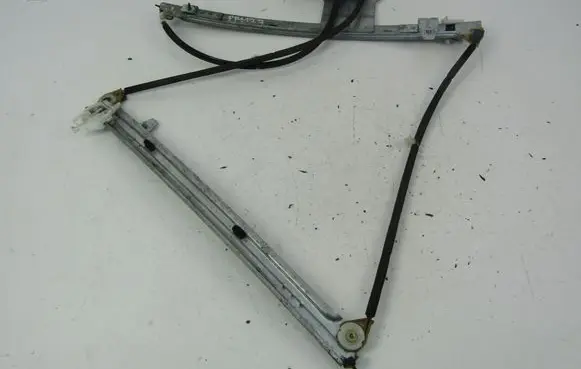 Citroen Xsara Picasso Front door window regulator with motor 