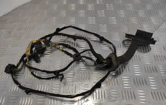 Mini Cooper Hatch Hardtop Front door wiring loom 6901849 13557791C
