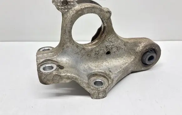 Peugeot 508 Driveshaft support bearing bracket 9685332480