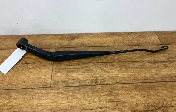 Cadillac Escalade IV Front wiper blade arm 2458PINYA PINYA