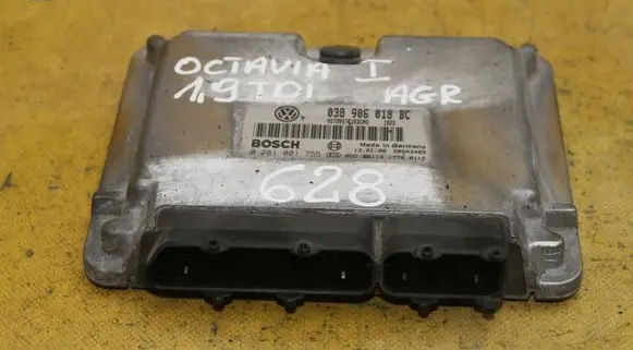 Skoda Octavia Mk1 (1U) Engine control unit/module ECU