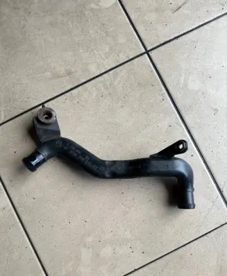 BMW 7 F01 F02 F03 F04 Engine coolant pipe/hose 6781897