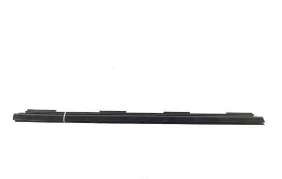 Toyota Verso Rear door card trim 68173-0F020