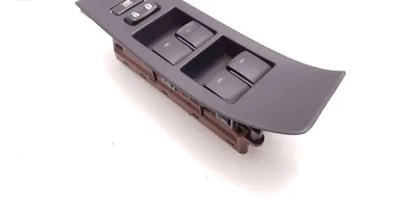 Toyota Verso Electric window control switch 840400F020 30170885 050415172305