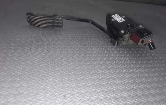 Opel Agila A Accelerator throttle pedal 9204284