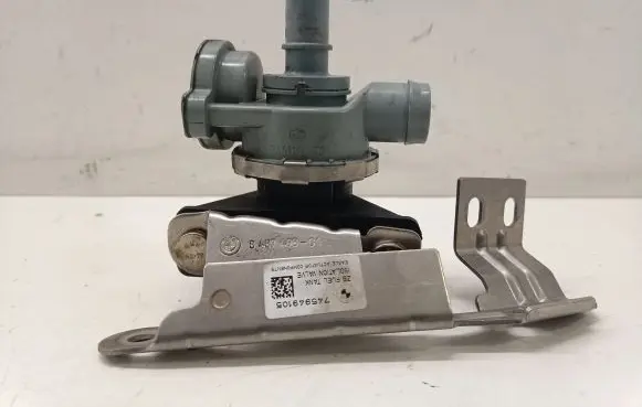 BMW 3 G20 G21 Vacuum valve 7441833 8487498