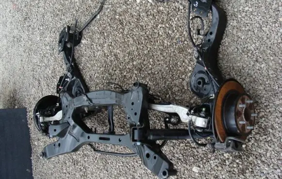 Nissan Qashqai Rear beam 