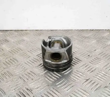 Volkswagen Golf V Piston 7901J
