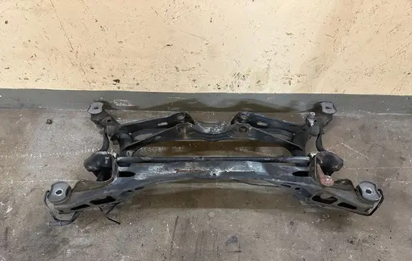 Volkswagen Tiguan Rear subframe 3Q0505235