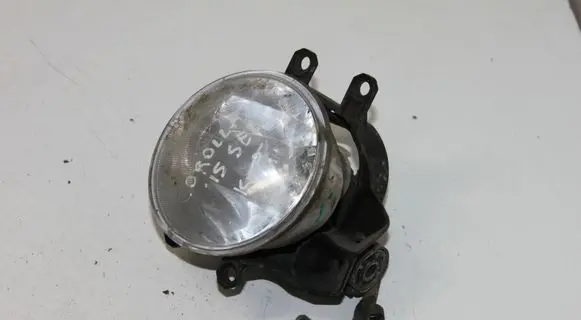Toyota Corolla E160 E170 Front fog light 8122002110