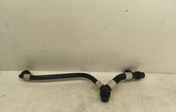 Tesla Model Y Engine coolant pipe/hose 107757700F
