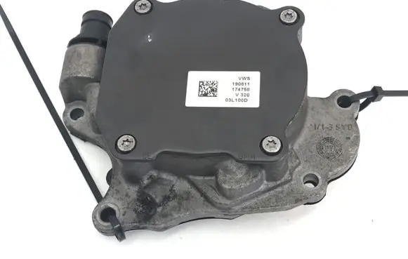 Volkswagen Polo V 6R Vacuum pump 03L145207