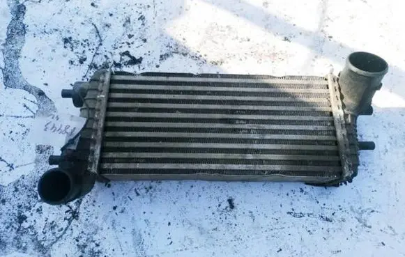 Ford Focus Intercooler radiator BV619L440CG BV61-9L440-CG