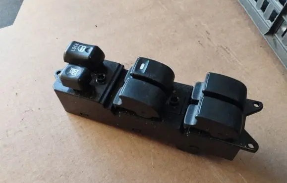 Mitsubishi ASX Electric window control switch 8608A209